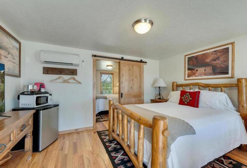 Номер Deluxe, Stone Lizard Lodge