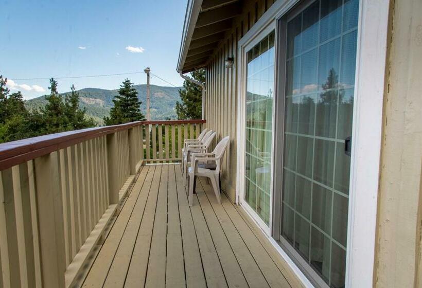 Люкс 2 Спальни, Swiss Holiday Lodge
