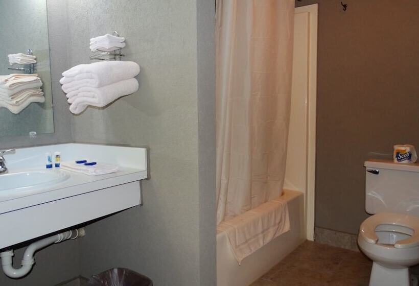 Номер Стандарт, Attican Motel   Attica   Batavia   Warsaw   Darien Lake