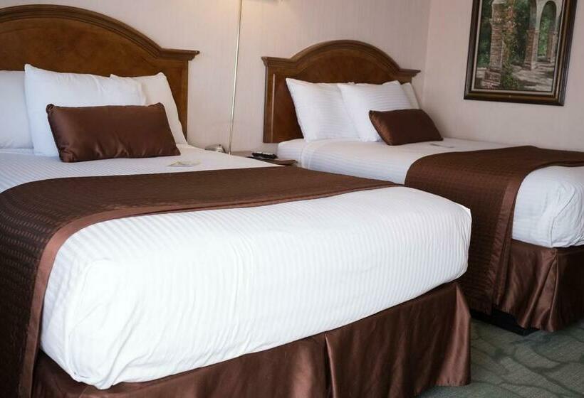 Четырехместный Номер Стандарт, Eldorado Inn Baker City