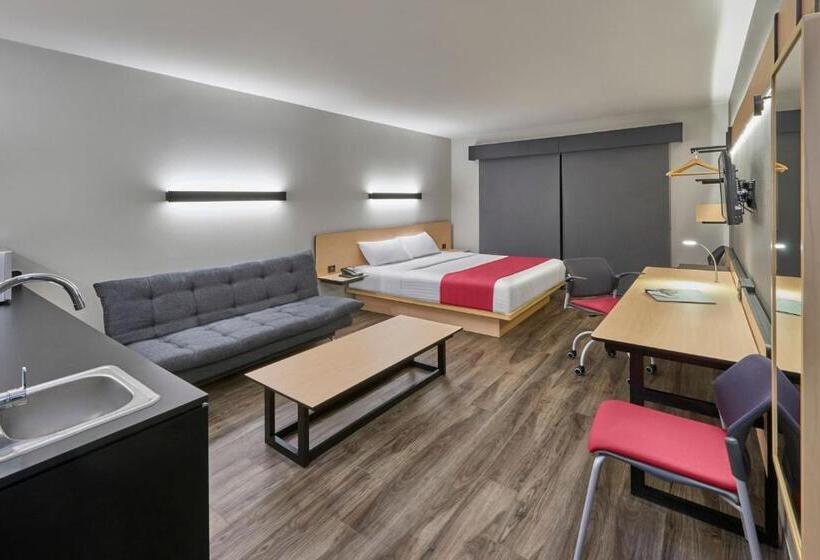 Quarto superior, City Express Plus By Marriott Puerto Vallarta