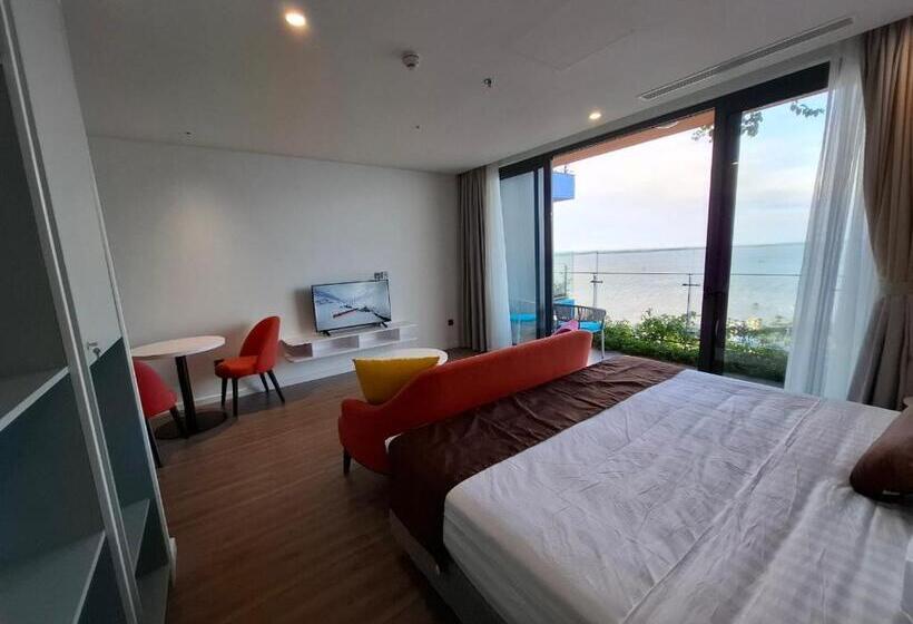 اتاق استاندارد, Flamingos Ibiza Hải Tiến Tầng Cao Nhìn Trọn View Biển Hải Tiến
