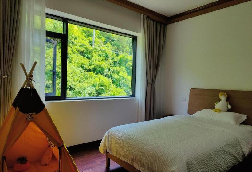 اتاق استاندارد با تخت بزرگ, Zhangjiajie Jijiehao Inn