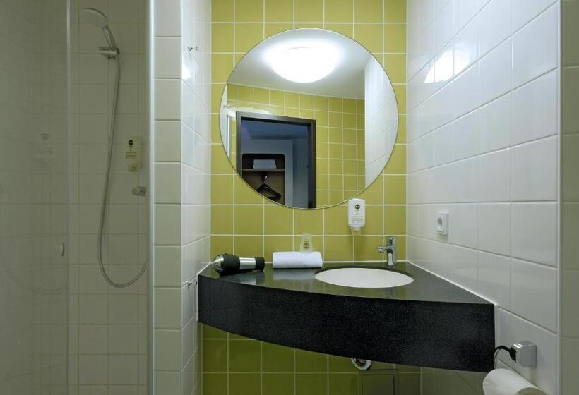 Номер Стандарт, B&b Hotel Frankfurt City Ost