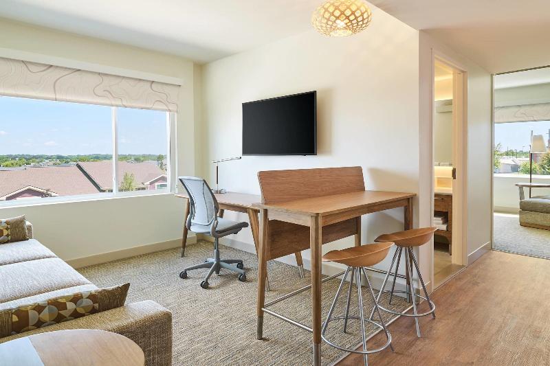 Люкс Executive Кровать Кинг, Element West Des Moines