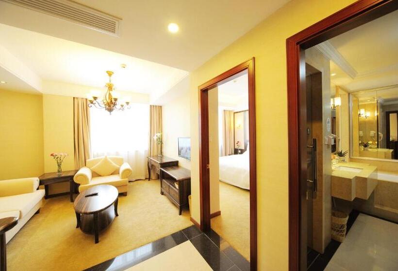스위트, Greentree Inn Shanghai West Huaxia Road Metro Station Express