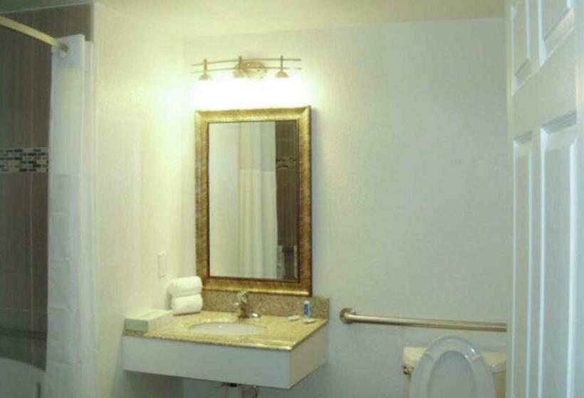 Стандартный Номер Кровать Кинг, Rodeway Inn Middleboroplymouth