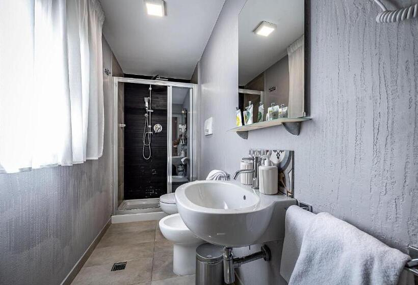 سوئیت پریمیوم, Martelli 6 Suite & Apartments