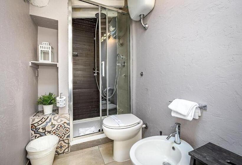 سوئیت پریمیوم, Martelli 6 Suite & Apartments