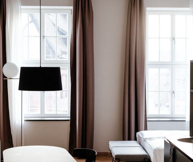 Апартаменты Deluxe 1 Спальня, Melter Hotel & Apartments   A Neighborhood