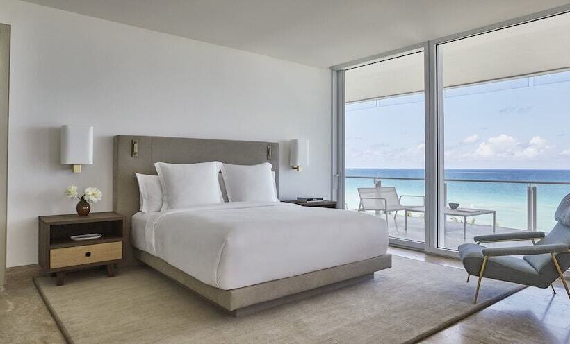 2 Bedrooms Suite Sea View, Four Seasons Hotel At The Surf Club