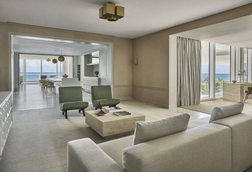 Люкс Вид на Море, Four Seasons Hotel At The Surf Club
