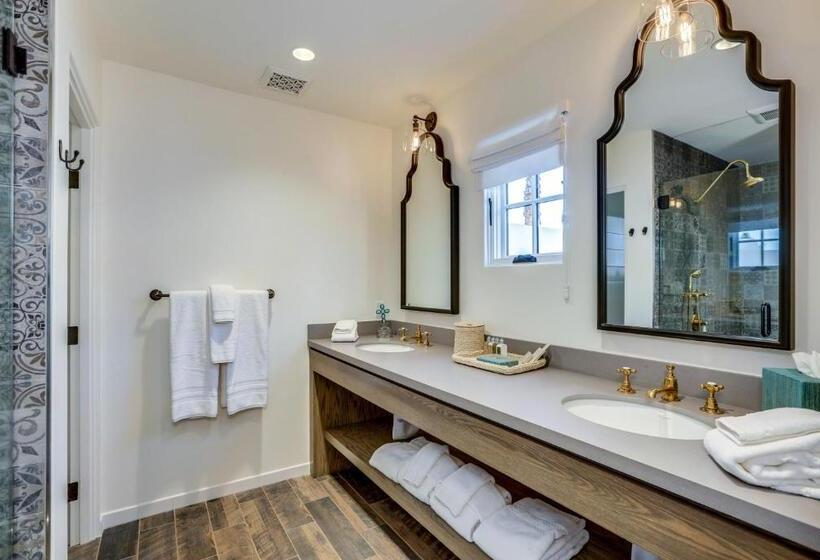 带按摩浴盆的套房, La Serena Villas, A Kirkwood Collection