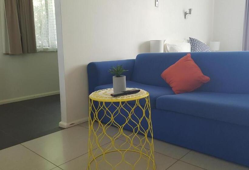 Семейное Студио, Tuncurry Motor Lodge