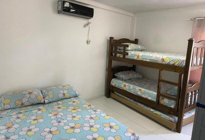 家庭间, Apartamentos Turístico Faviles
