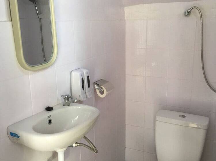 Номер Стандарт Трехместный, Bajo Sunset Hostel
