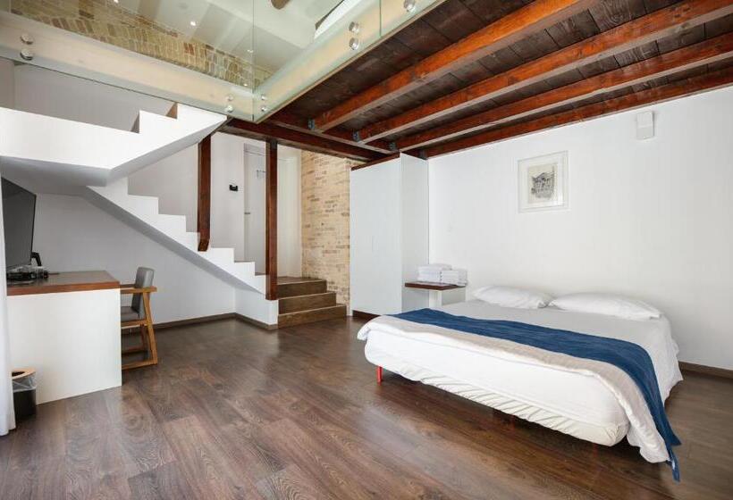 סוויטה עם מרפסת, Azur Palace Luxury Rooms