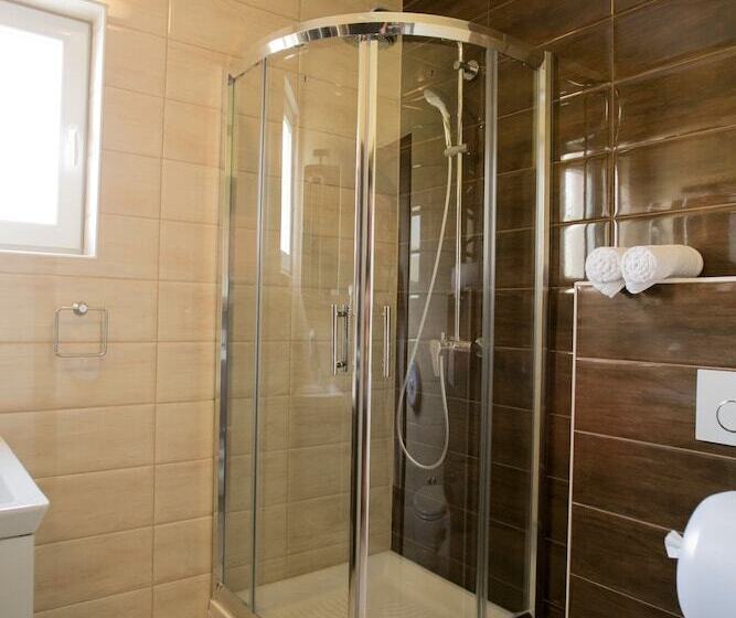 Четырехместный Номер Стандарт Вид на Море, Bed & Breakfast Marta & Tona