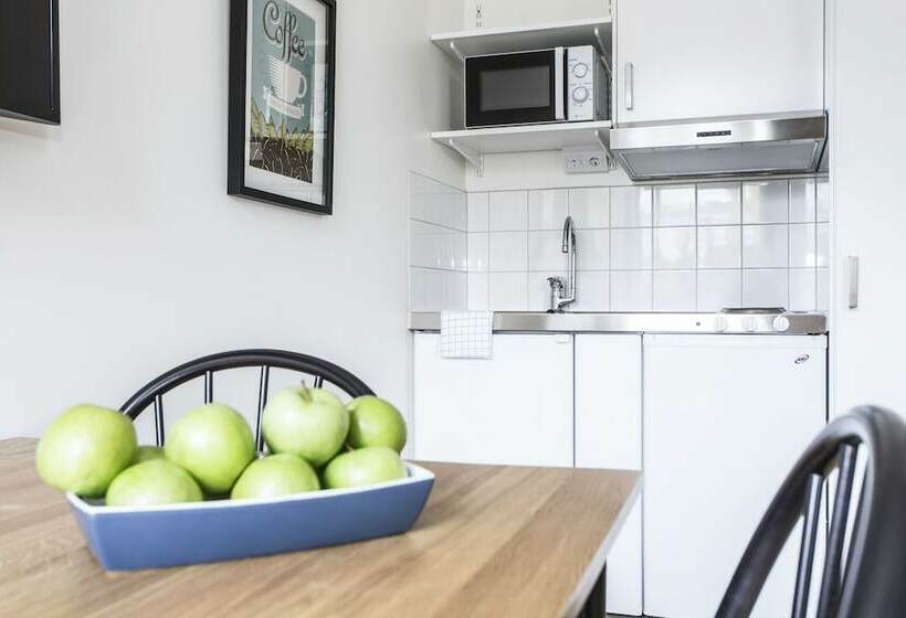 Студия Стандарт, Biz Apartment Solna