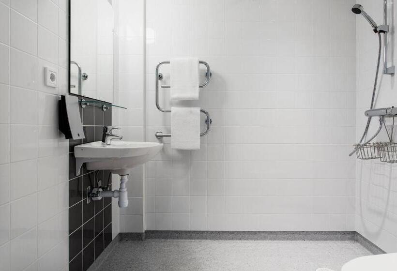 استوديو أساسي, Biz Apartment Solna
