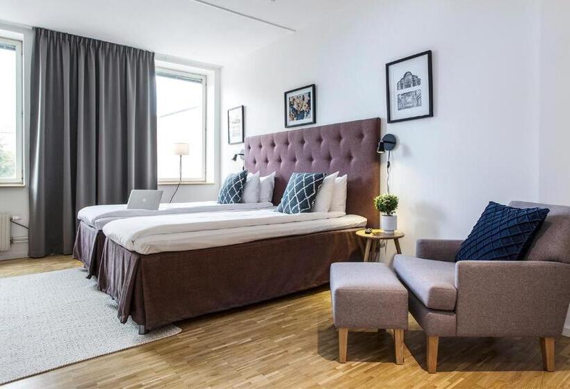 Семейное Студио, Biz Apartment Solna