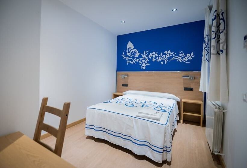 اتاق استاندارد, Hostal Carracedo