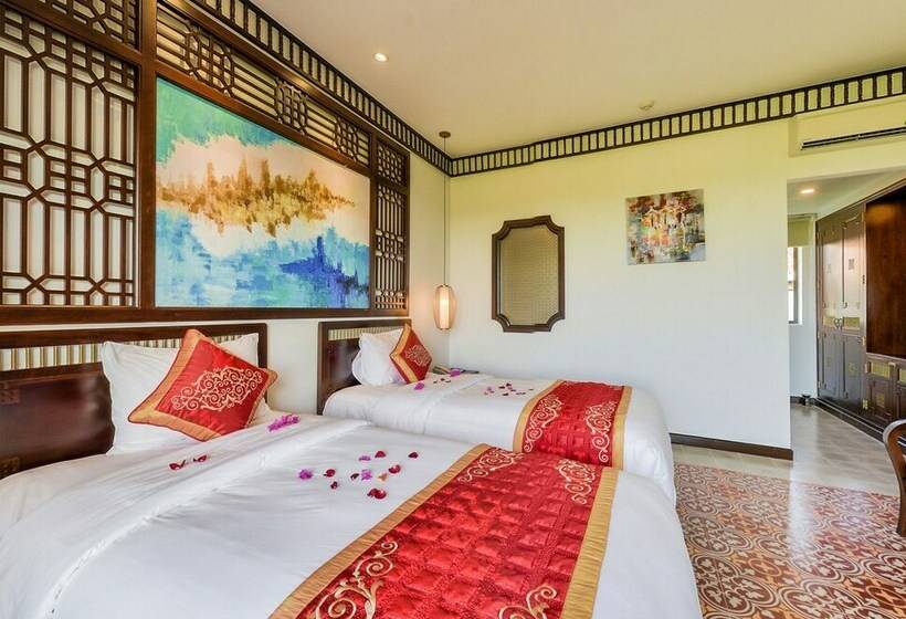 اتاق لوکس با چشم‌انداز استخر, Hoi An Field Boutique Resort & Spa