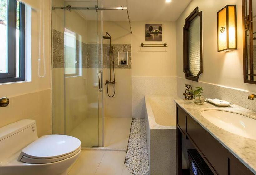 اتاق لوکس با چشم‌انداز استخر, Hoi An Field Boutique Resort & Spa