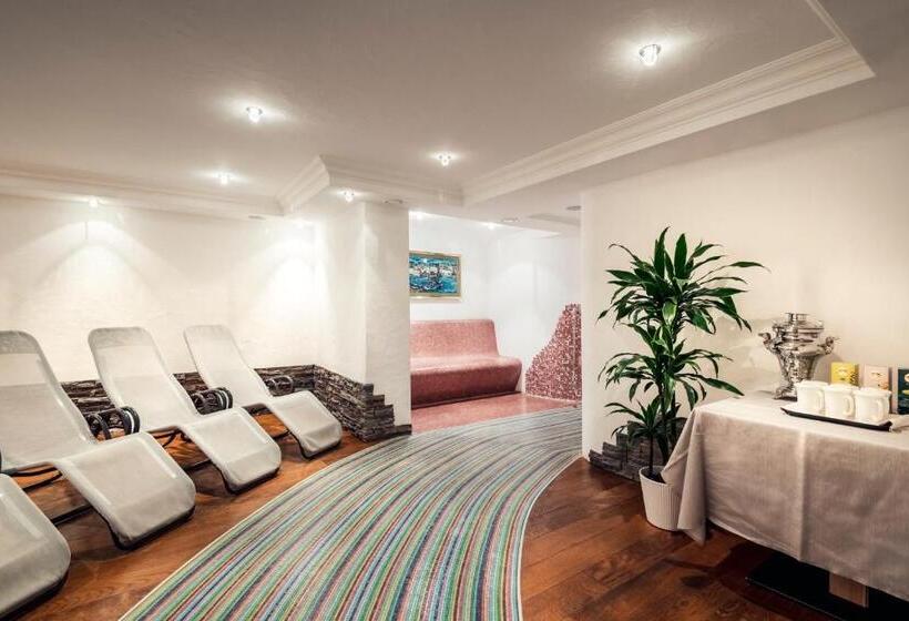 Полулюкс с Балконом, Piccolo Hotel Claudia No Pets