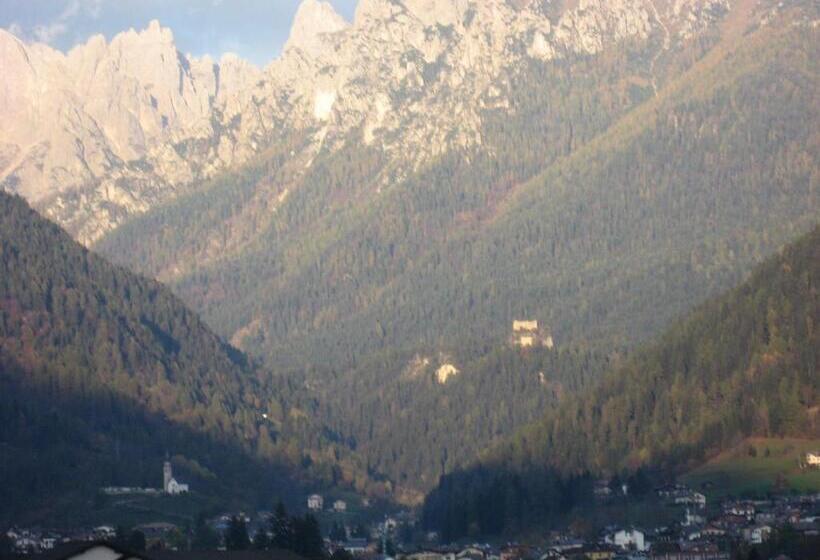 جناح مزوَّد بشرفة, Chalet Nel Doch Villa Cheia