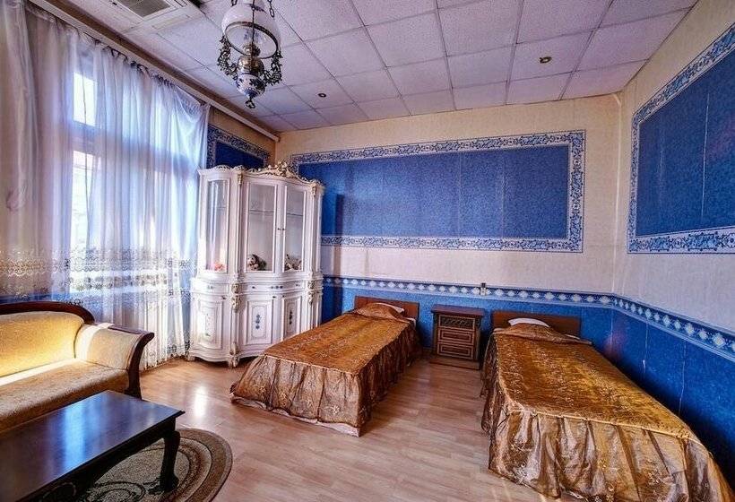 اتاق استاندارد, Izvora