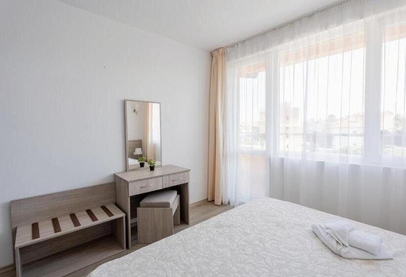 Апартаменты 1 Спальня Вид на Бассейн, Boutique Wellness Hotel Ambrosia