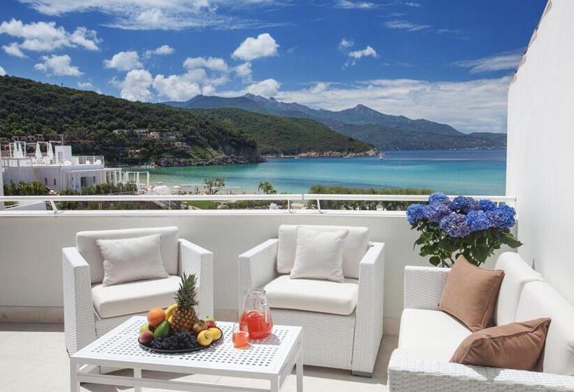 سوییت با چشم‌انداز دریا, Baia Bianca Suites