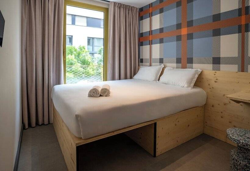 Номер Стандарт, Easyhotel Marseille Euromed