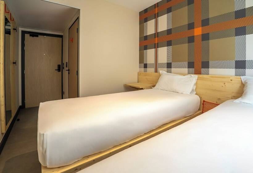 Номер Стандарт, Easyhotel Marseille Euromed