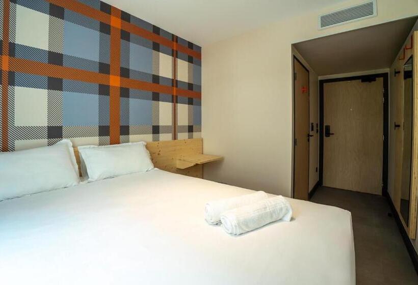 Номер Стандарт Адаптированный для Инвалидов, Easyhotel Marseille Euromed