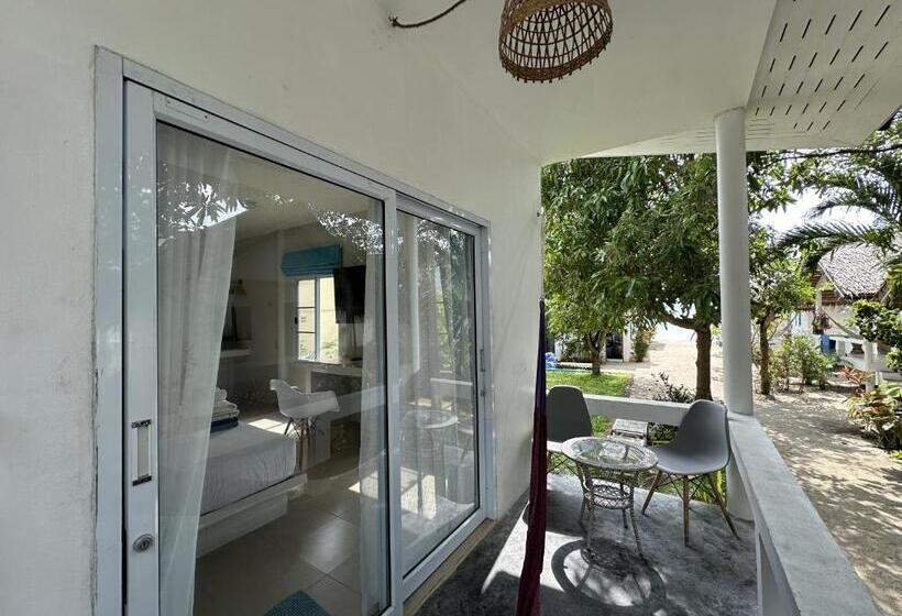 Студия Стандарт, Sand Terrace Beach Bungalows