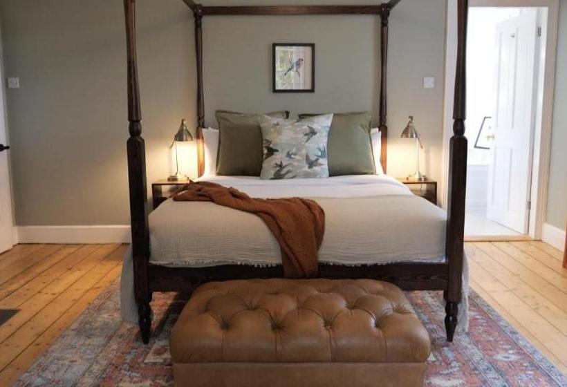 Номер Deluxe Кровать Кинг, Sancreed House Bed And Breakfast