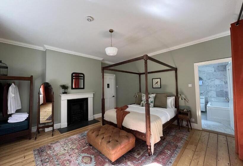 Номер Deluxe Кровать Кинг, Sancreed House Bed And Breakfast