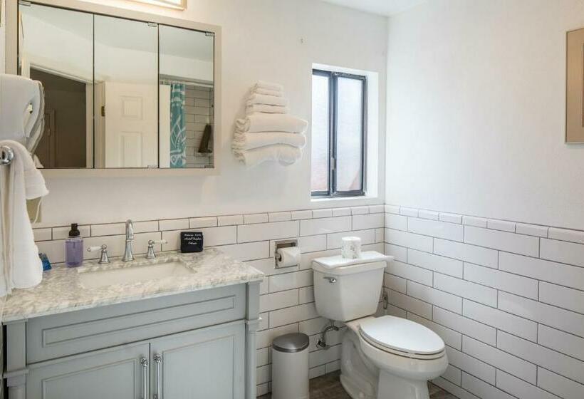스탠다드 룸 킹사이즈 침대, Andril Fireplace Cottages