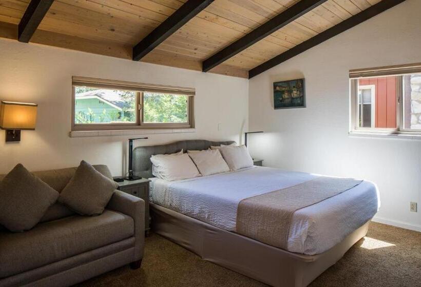 디럭스 스위트 킹 침대, Andril Fireplace Cottages