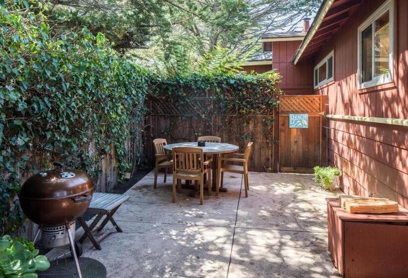 디럭스 스위트 킹 침대, Andril Fireplace Cottages