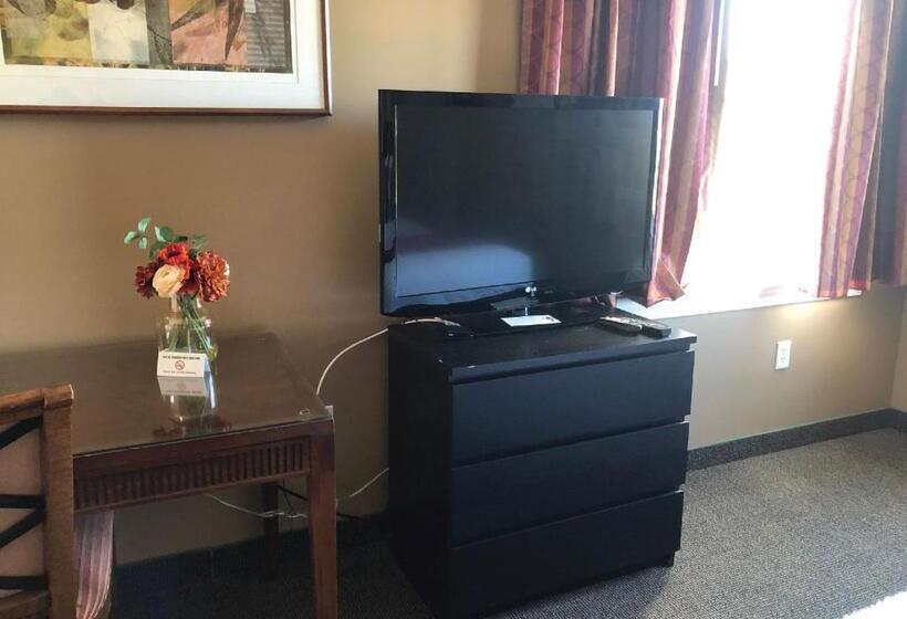 스탠다드 룸 킹사이즈 침대, Brinton Suites