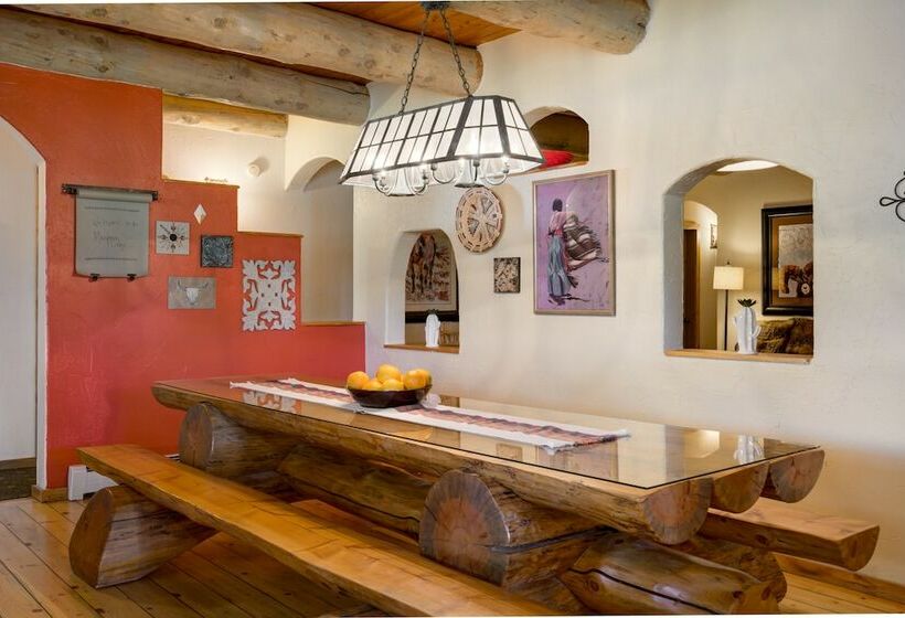 디럭스 스위트, Mariposa Lodge Bed And Breakfast