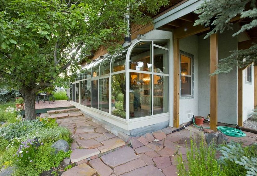 디럭스 스튜디오, Mariposa Lodge Bed And Breakfast