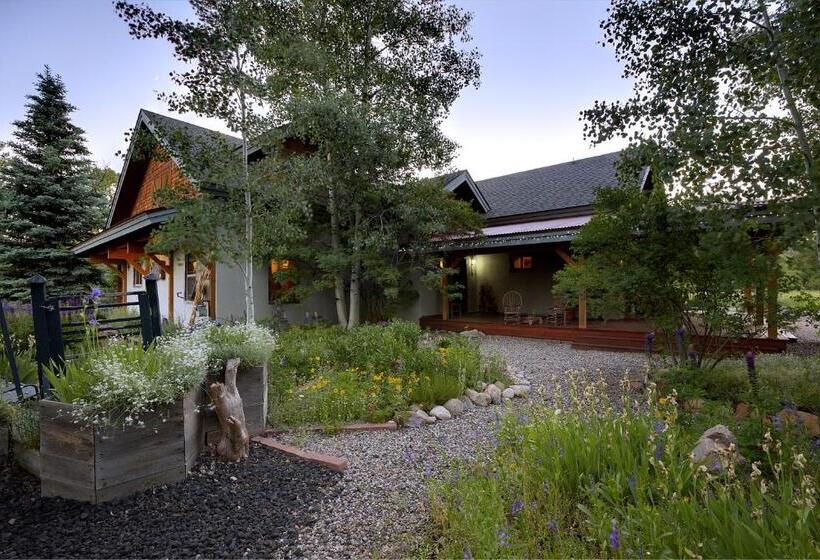 디럭스 스위트, Mariposa Lodge Bed And Breakfast
