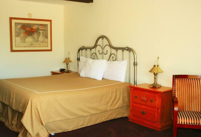 Номер Deluxe Кровать Кинг, Passion Play Road Inn   Formerly Statue Road Inn