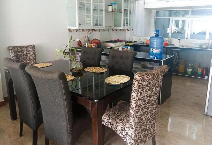 침실 1개 전망 아파트, Krammer Condo And