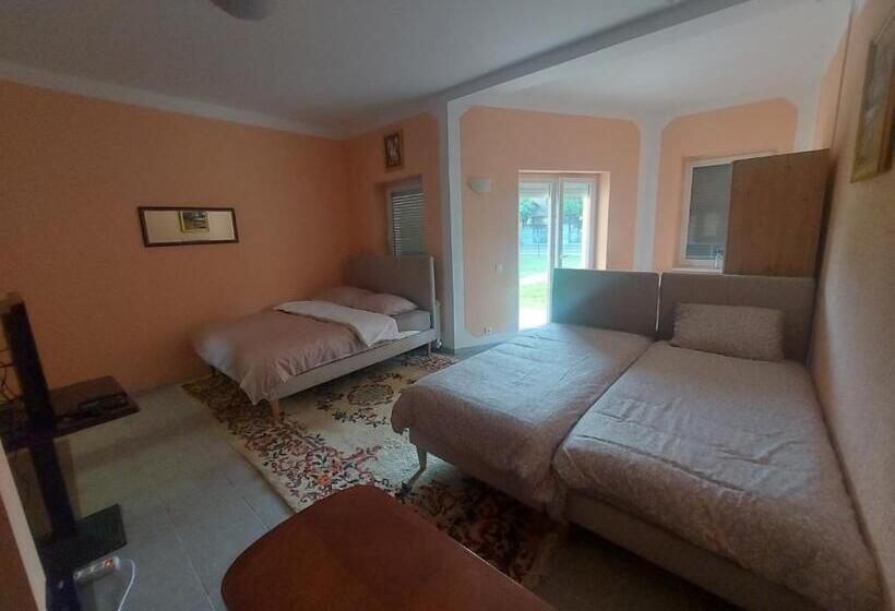 غرفة عائلية مطلّة علي الحديقة, Mg Rooms