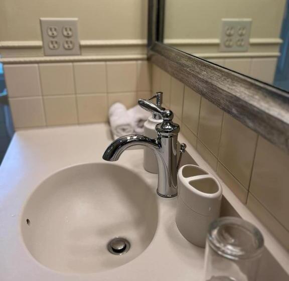 스탠다드 룸, Private Studio King Bed In A Residential Home